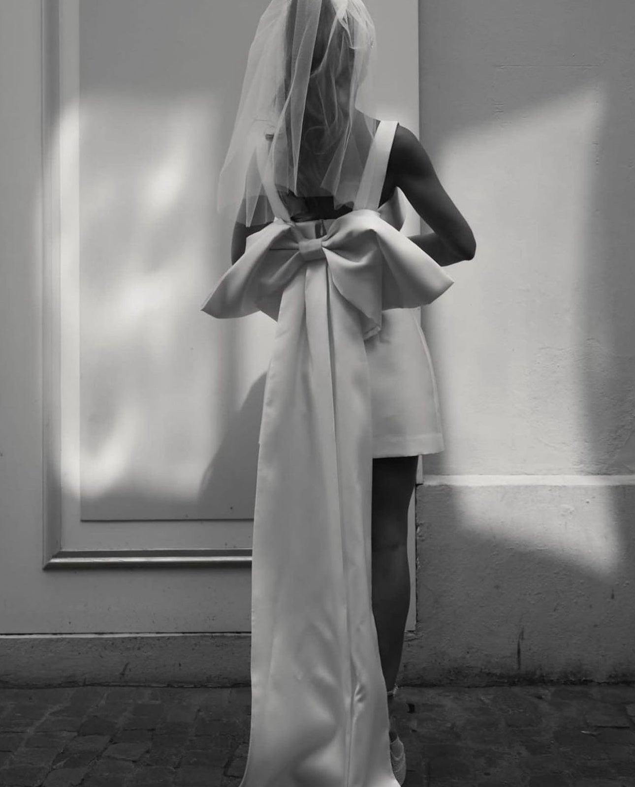 satin-bow-informal-wedding-dress-mini-style-2