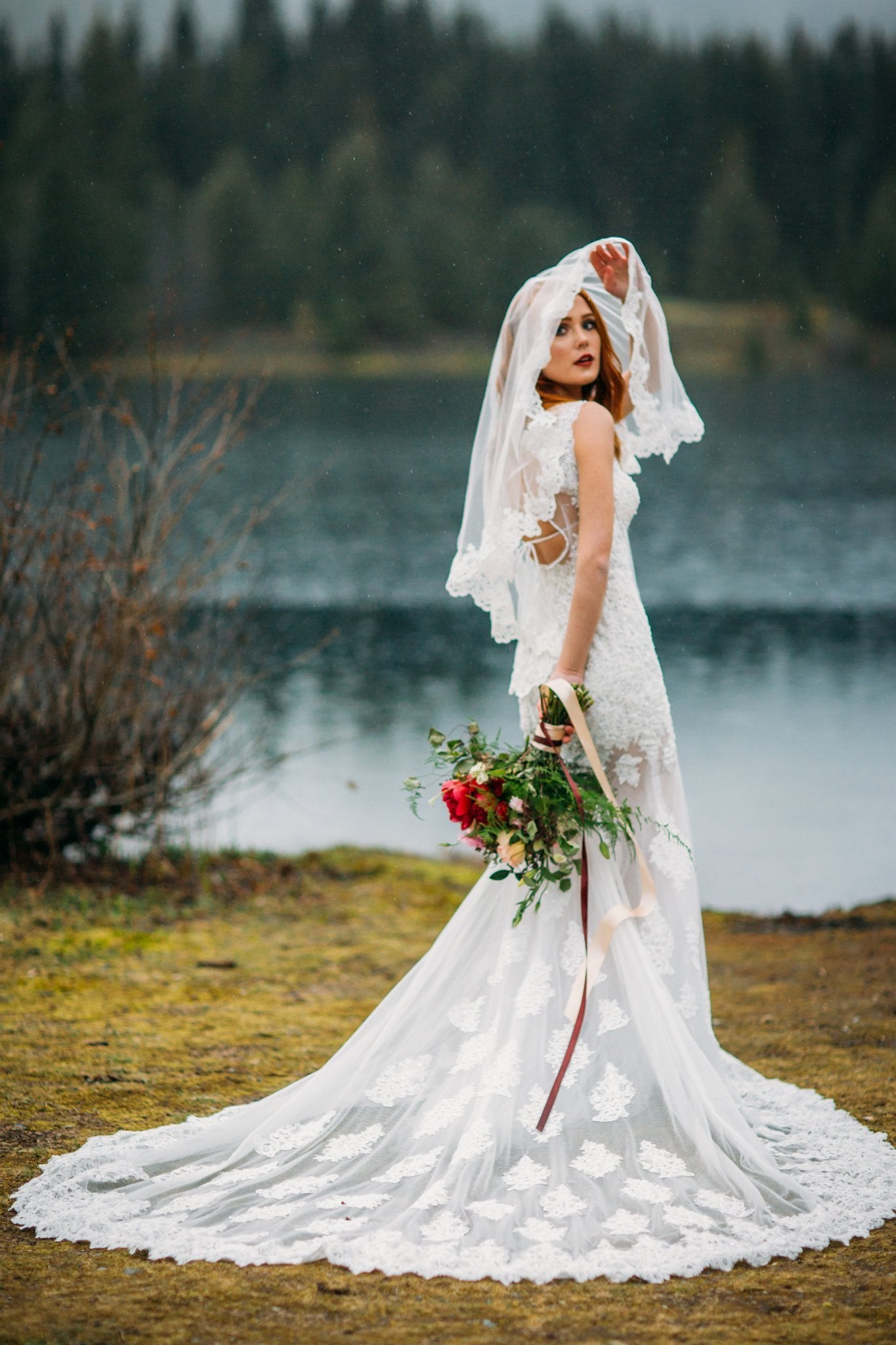 appliques-lace-sheath-wedding-dress-with-sheer-skirt-3