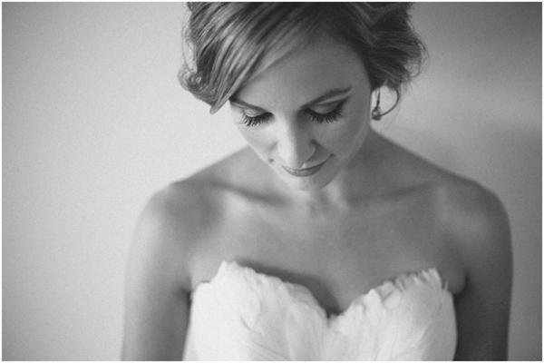 feather-sweetheart-wedding-dress-with-romantic-tulle-skirt-5