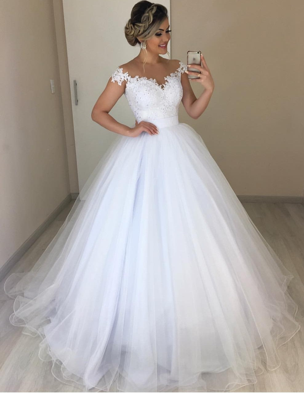 White Lace Outdoor Wedding Dresses Capped Sleeves A-line