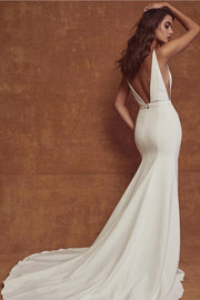 2021-simple-outside-wedding-dresses-with-v-neckline-1