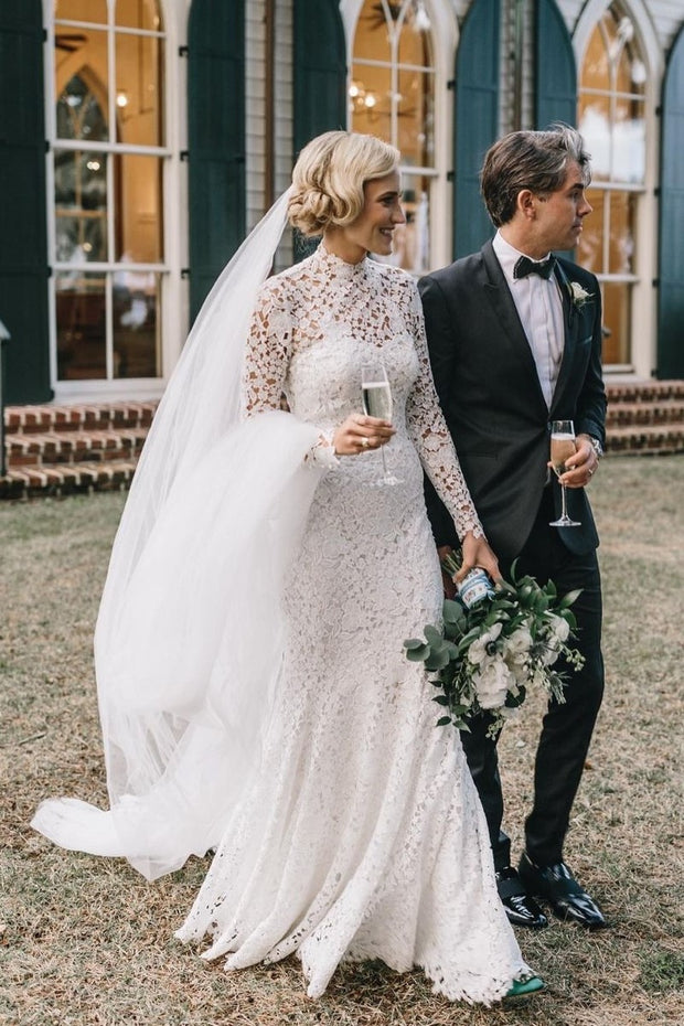 2021-vintage-lace-wedding-gown-long-sleeves