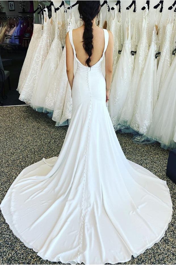 2022-minimalist-wedding-dresses-with-v-neck-bodice-1
