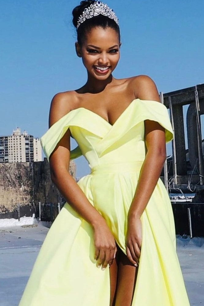 A-line Off-the-shoulder Prom Dresses with Thigh Split