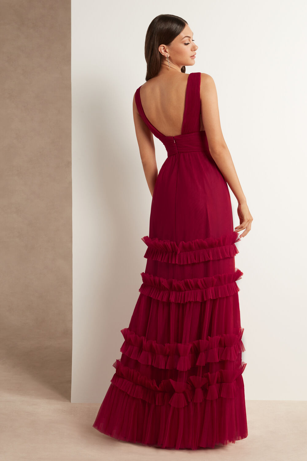 a-line-tulle-burgundy-prom-dresses-with-ruffled-skirt-1