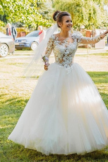 backless-long-sleeve-lace-garden-bridal-dresses-2020