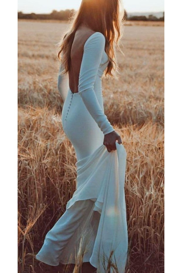 backless-outdoor-wedding-dresses-with-long-sleeves-1