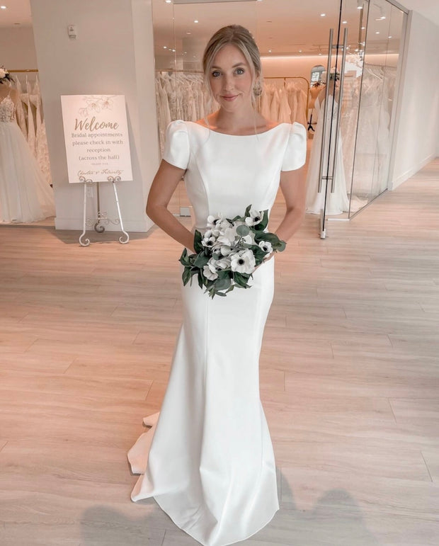bateau-short-sleeves-bridal-dresses-with-detachable-train-6