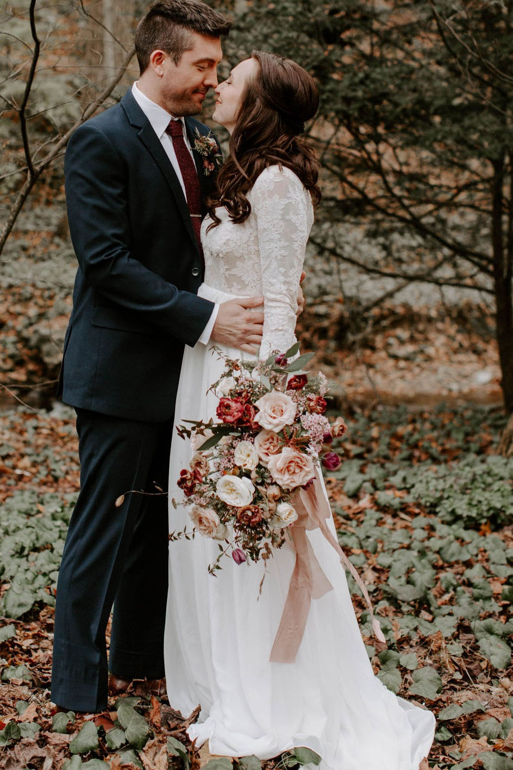 boat-neck-lace-chiffon-wedding-dresses-for-bride-2020-1