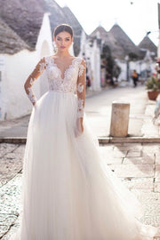 boho-lace-long-sleeves-bride-dresses-tulle-skirt