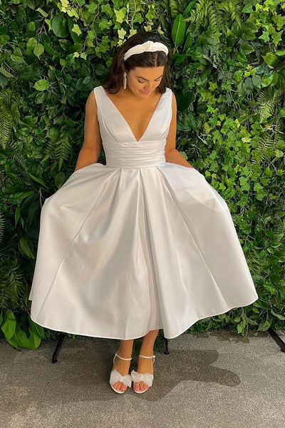bride-short-casual-wedding-dress-with-satin-skirt