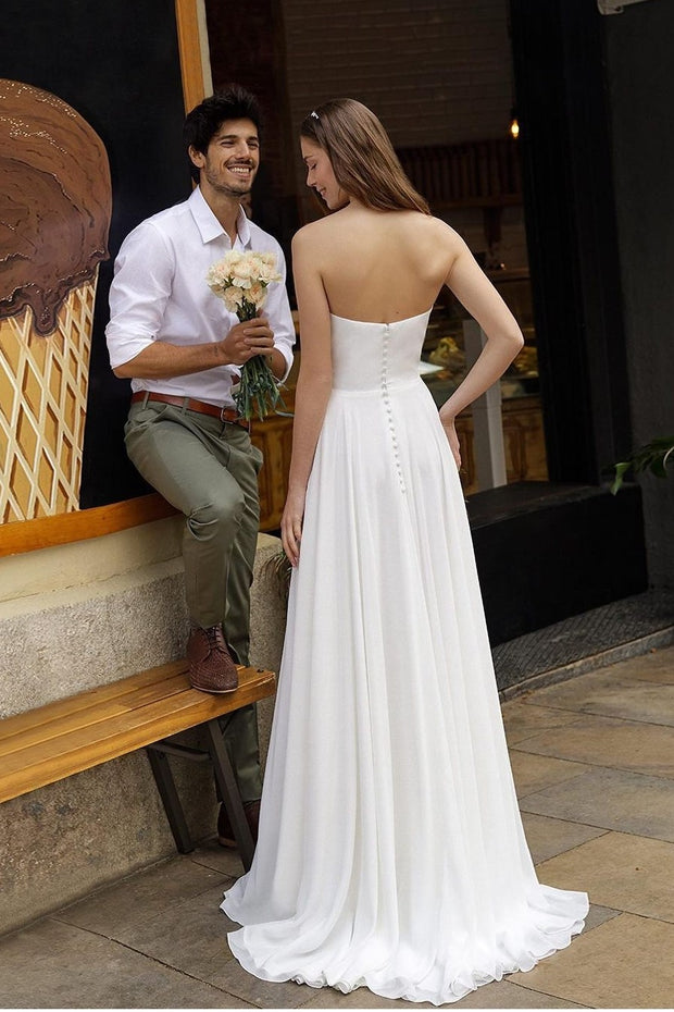 bride-summer-wedding-dress-with-open-back-1