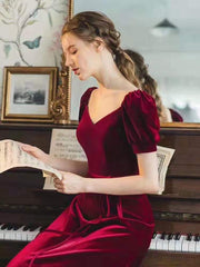 burgundy-velvet-long-prom-gowns-with-puffy-sleeves-3