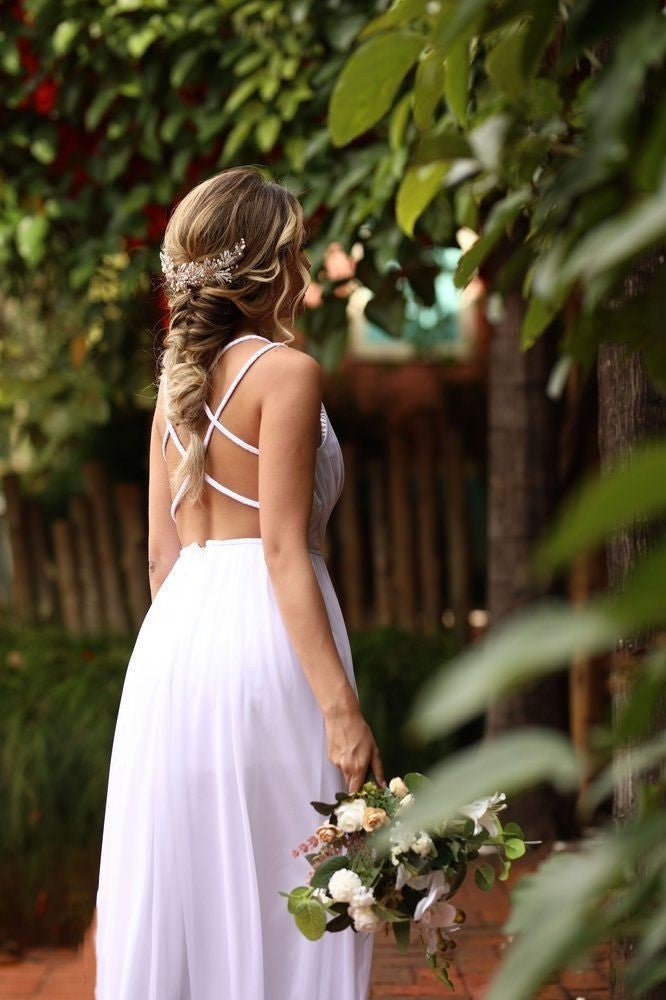 casual-beach-chiffon-wedding-dresses-with-side-slit-1