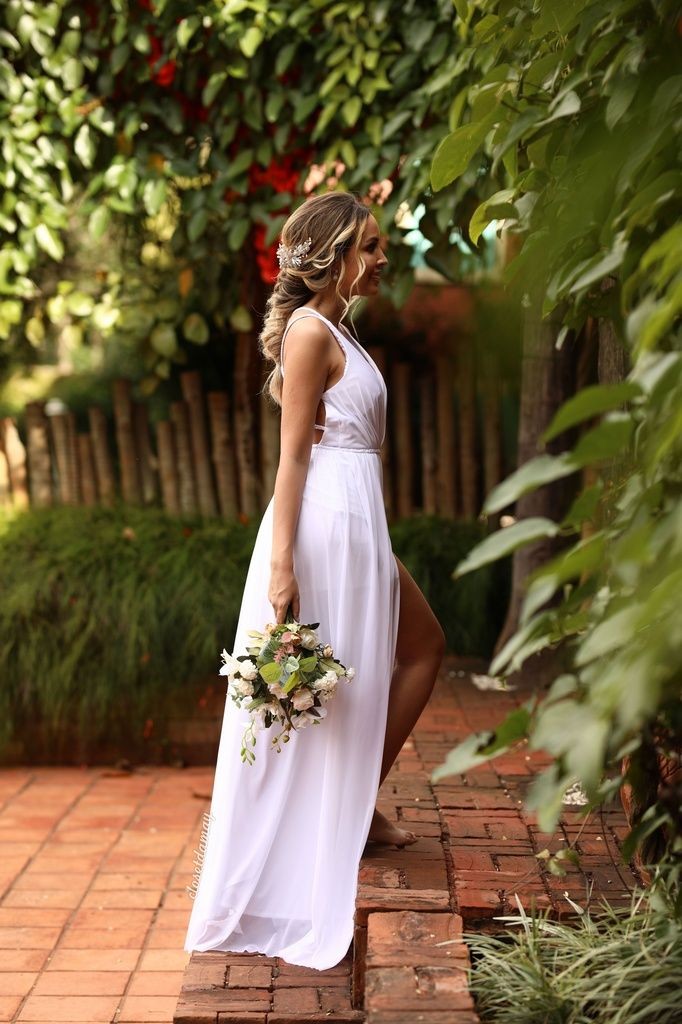 casual-beach-chiffon-wedding-dresses-with-side-slit-2