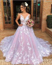color-block-floral-wedding-gown-with-royal-train-2