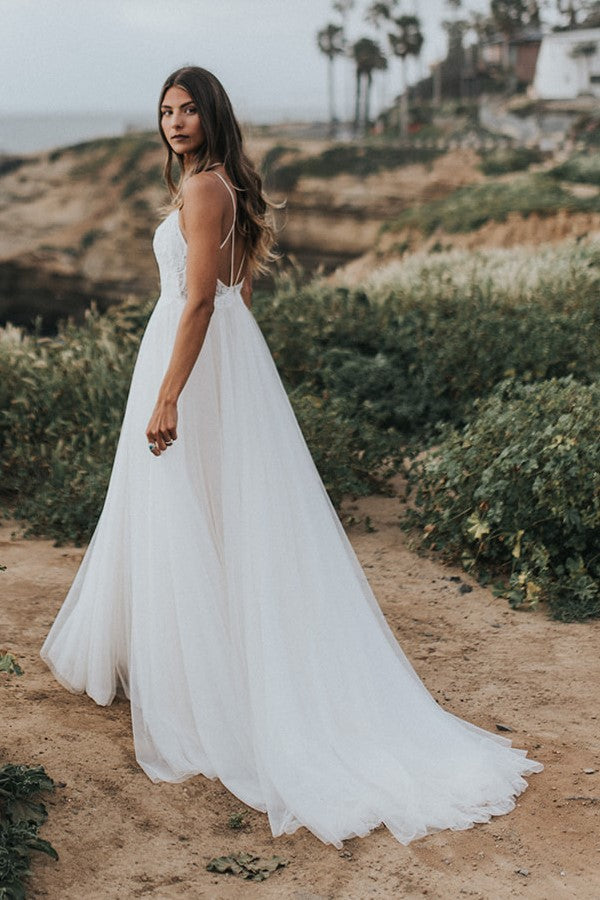 criss-cross-summer-lace-wedding-gown-with-tulle-skirt-2