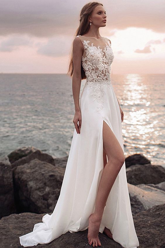 feminine-lace-boho-bridal-dresses-with-slit-side