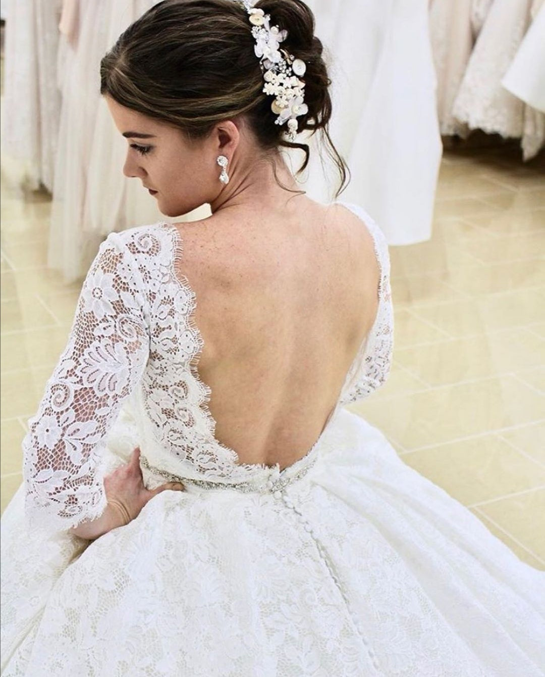 full-lace-elbow-sleeves-wedding-gown-with-jewelry-belt-1