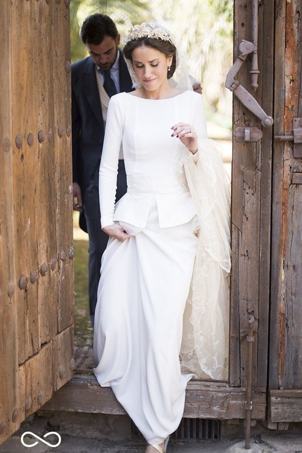 Full Sleeves White Sheath Bridal Dresses with Peplum