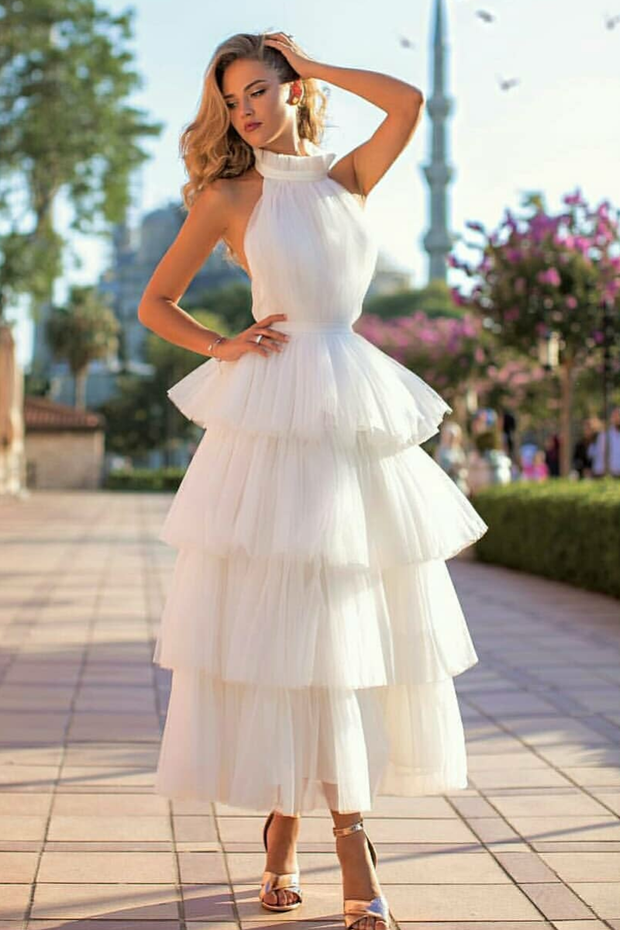 ivory-tulle-wedding-dresses-with-tiered-skirt