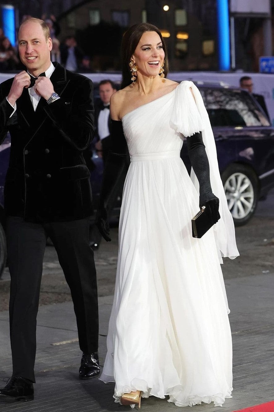 kate-middleton-red-carpet-dress-for-bafta-awards