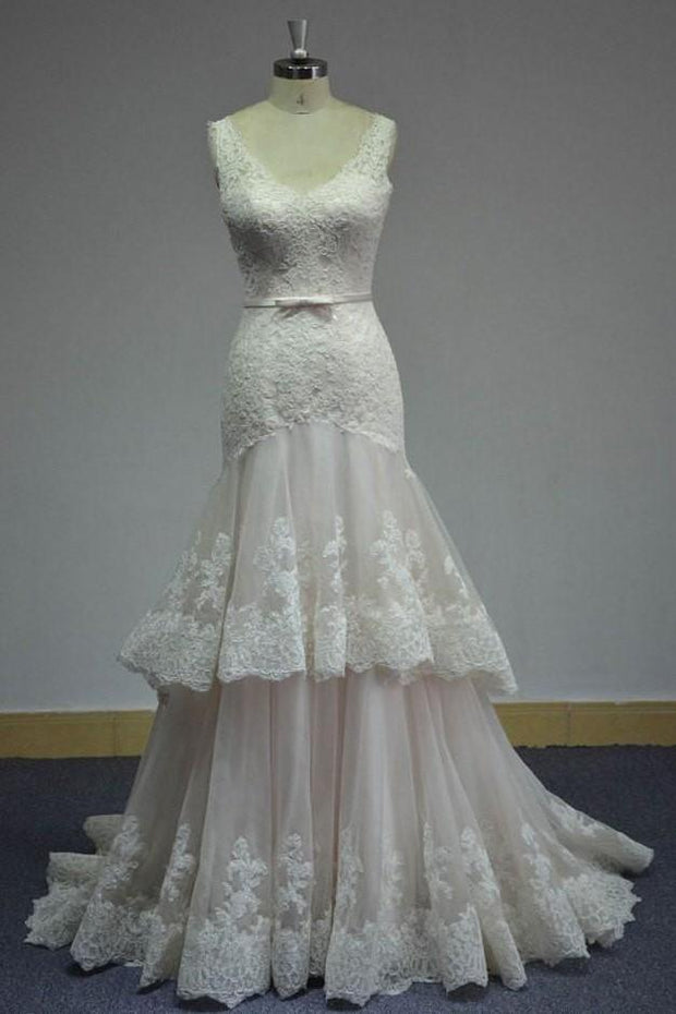 lace-v-neckline-wedding-dress-with-two-layers-tulle-skirt