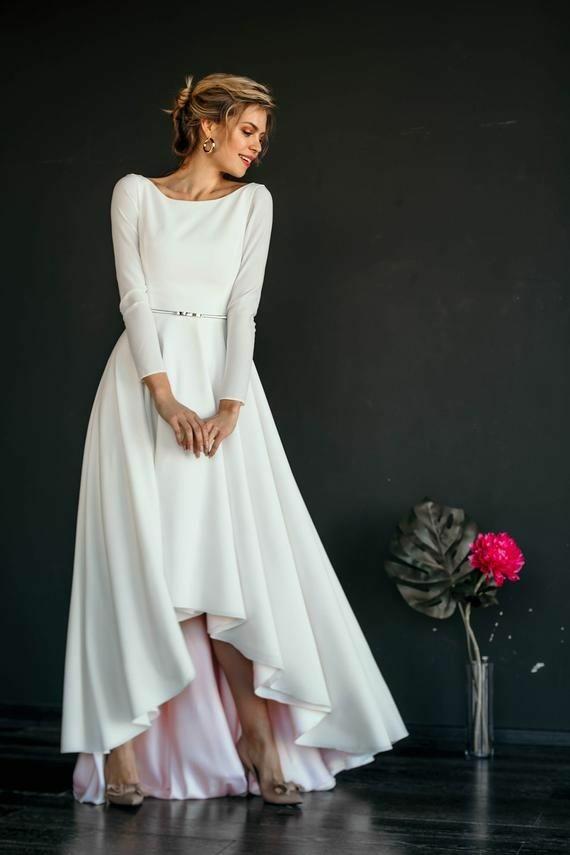 long-sleeved-high-low-wedding-gown-boat-neckline-vestido-de-novia
