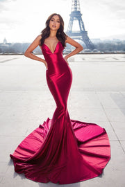 mermaid-style-evening-dress-with-lace-up-backless