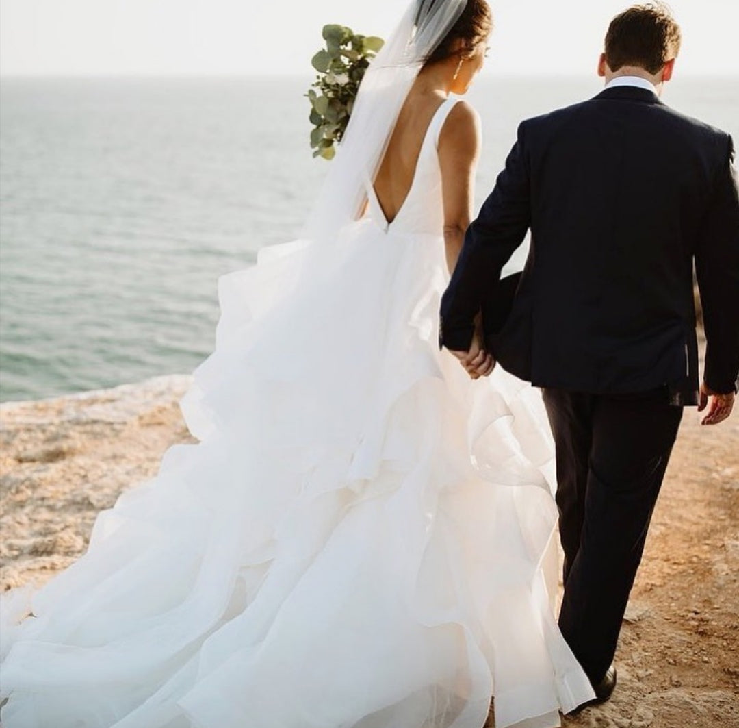 modern-layers-skirt-ball-gown-bridal-dress-with-v-neckline-3