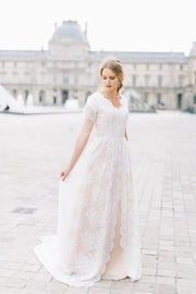 modest-v-neckline-lace-wedding-dresses-short-sleeves-vestido-de-noiva-de-renda