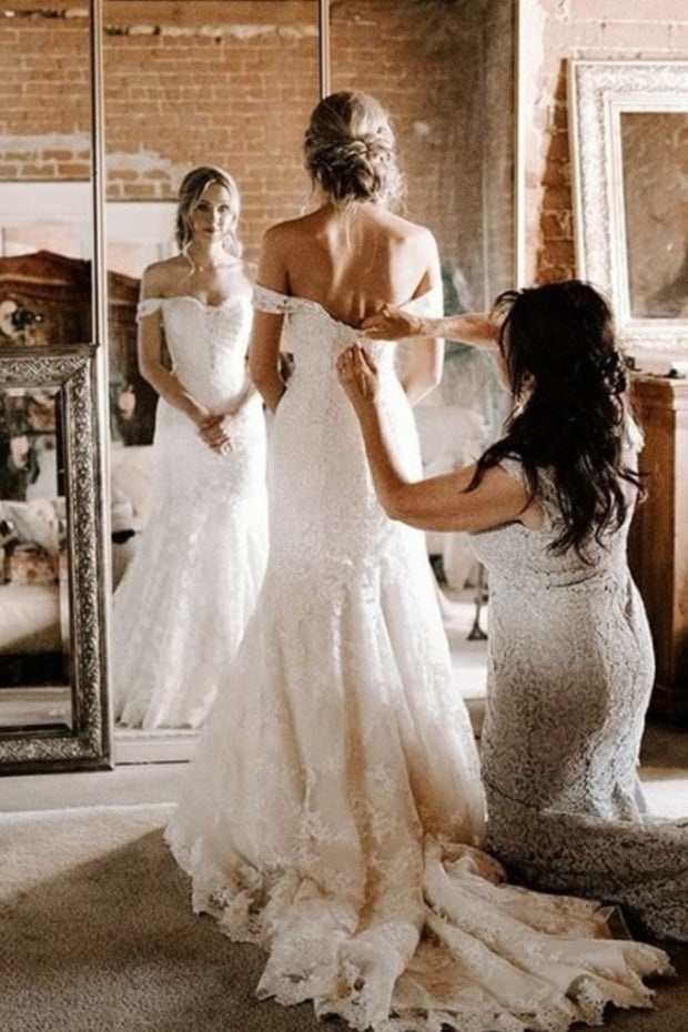 off-the-shoulder-lace-off-the-shoulder-bridal-dress-wedding-2020-1