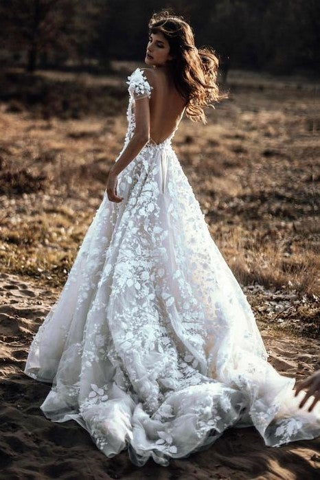 open-back-tulle-floral-bridal-dresses-with-v-neckline-1