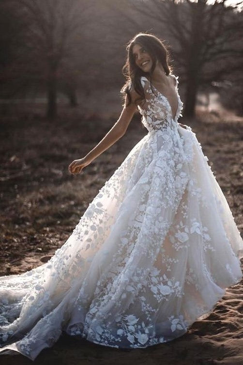 open-back-tulle-floral-bridal-dresses-with-v-neckline