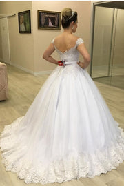 pearls-appliques-v-neck-wedding-dresses-with-scalloped-lace-skirt-1