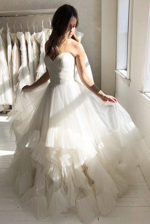 pleated-sweetheart-ivory-wedding-gown-with-ruffle-tulle-skirt