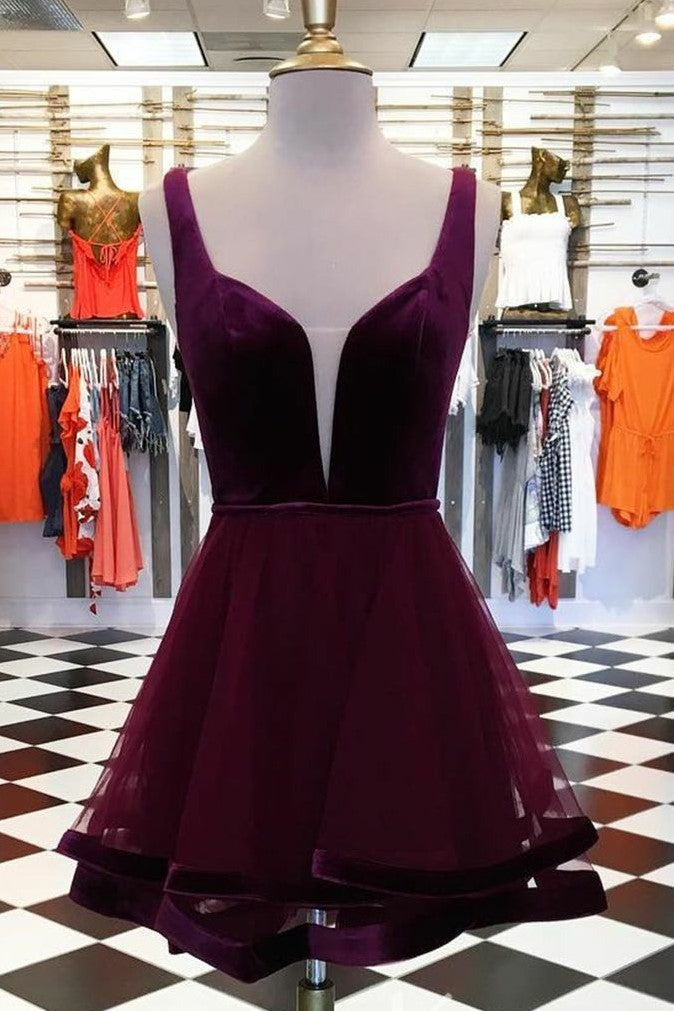 plunging-velvet-homecoming-dress-with-tulle-skirt-vestido-de-coctail