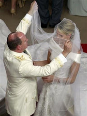 princess-charlene-wittstocks-wedding-veil-2