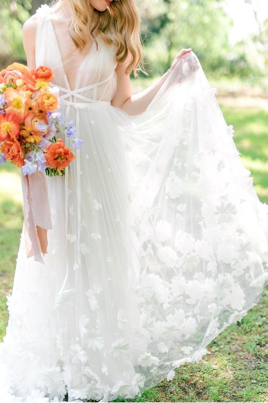 romantic-tulle-flower-bridal-gown-with-v-neckline-2
