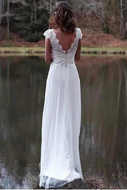 scalloped-lace-v-neckline-summer-wedding-dress-with-chiffon-skirt-1