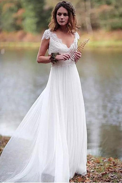scalloped-lace-v-neckline-summer-wedding-dress-with-chiffon-skirt