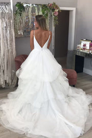 shoestring-straps-wedding-dresses-with-full-tulle-skirt-1