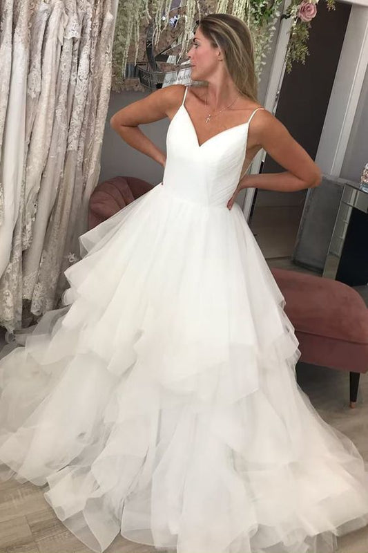 shoestring-straps-wedding-dresses-with-full-tulle-skirt