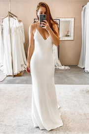 simple-open-back-bridal-dresses-with-thin-straps