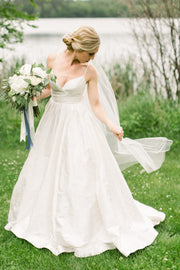 simple-satin-bridal-gowns-dress-with-spaghetti-straps