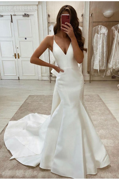 simple-v-neckline-bride-dresses-with-big-bow-back