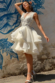 sleeveless-short-organa-wedding-gowns-with-lace-bodice