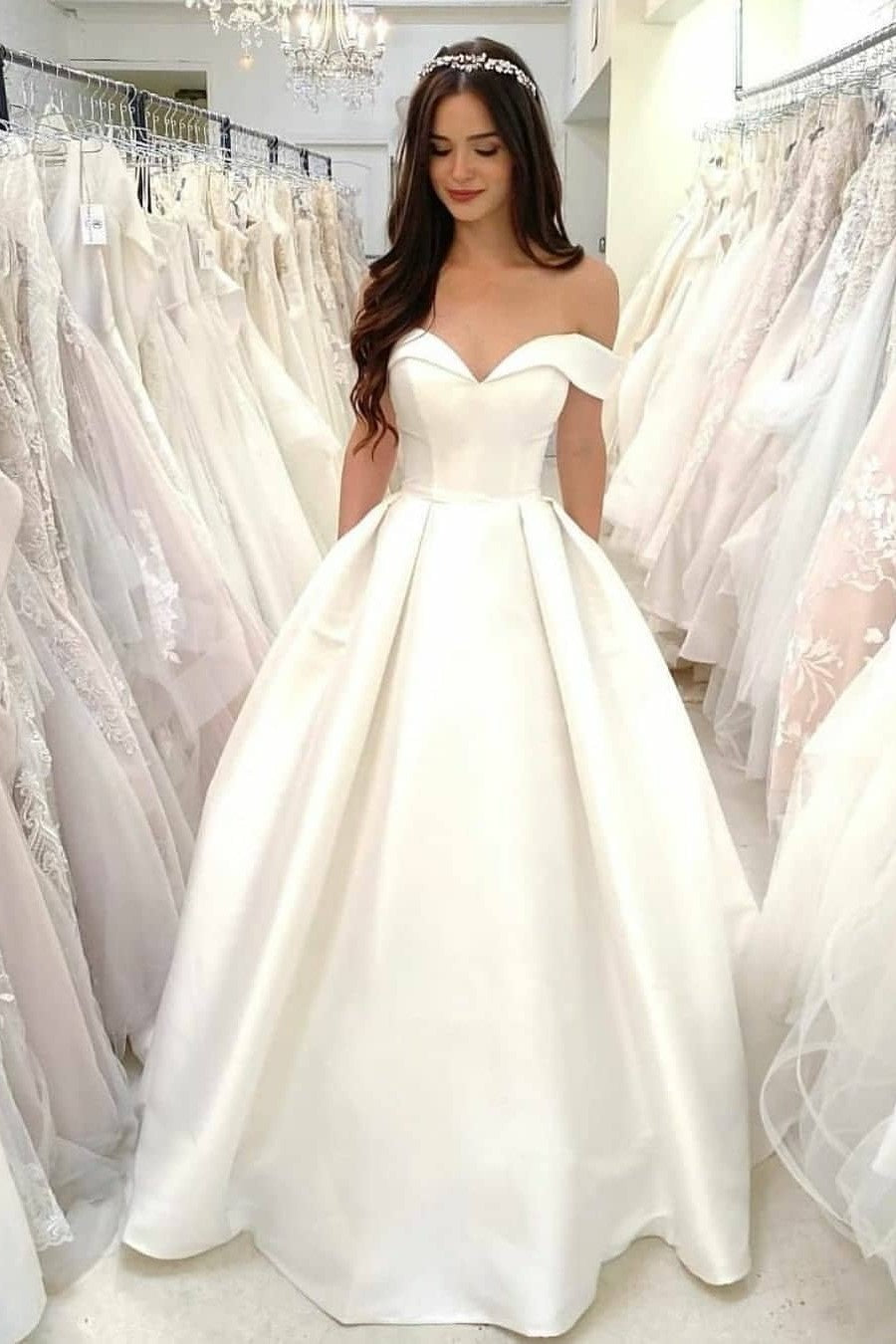 sweetheart-bride-satin-wedding-dress-with-pockets