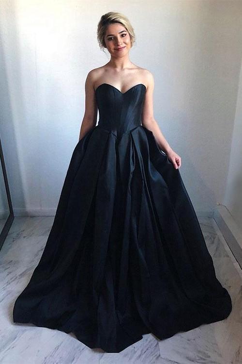 sweetheart-satin-black-ball-gown-prom-dress-with-chapel-train