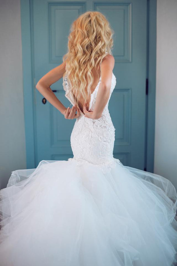 tulle-and-lace-mermaid-wedding-dresses-long-train-2